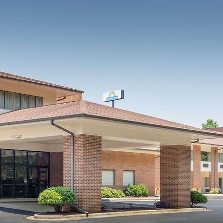 Days Inn By Wyndham Lexington Exterior foto